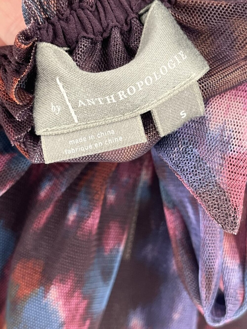 BY ANTHROPOLOGIE Womens Purple Abstract Tulle Ruffle Tie Back Top NWT Small - Picture 6 of 8